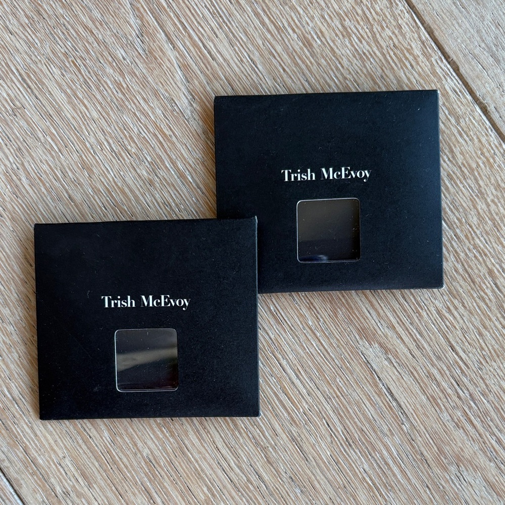 Trish McEvoy Black definer eyeshadows - 2